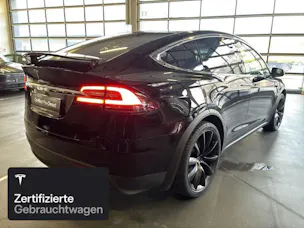 Tesla Model X Performance