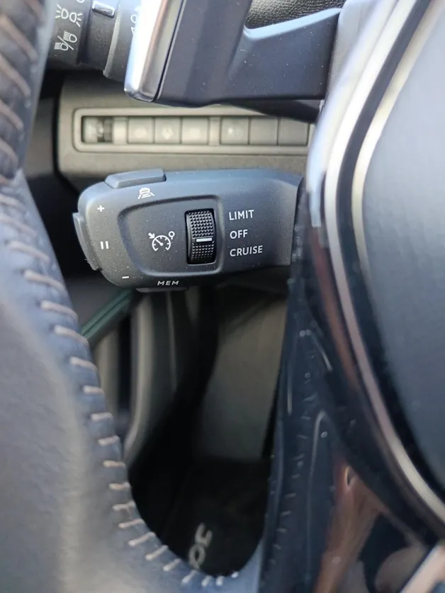 Peugeot 3008 180e Hybrid2 Allure Pack EAT8