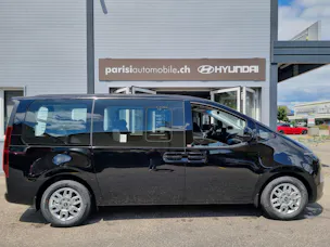 Hyundai Staria Wagon 1.6 T-GDi HEV Amplia A