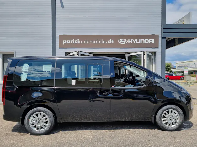 Hyundai Staria Wagon 1.6 T-GDi HEV Amplia A