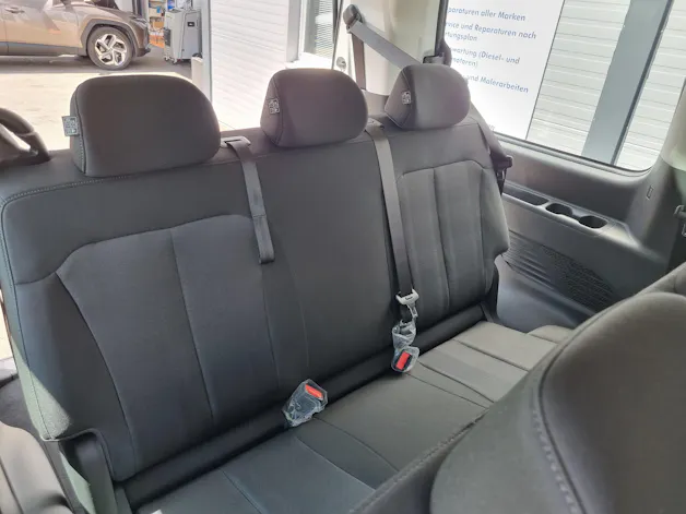 Hyundai Staria Wagon 1.6 T-GDi HEV Amplia A