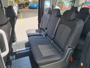 Hyundai Staria Wagon 1.6 T-GDi HEV Amplia A