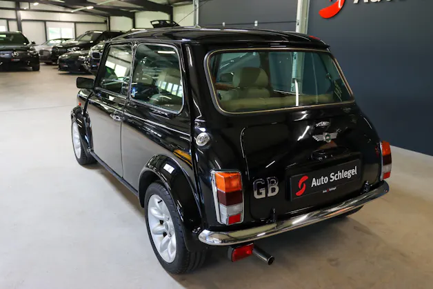 Mini Cooper 1.3i High Specification