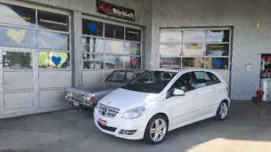 Mercedes-Benz B 200