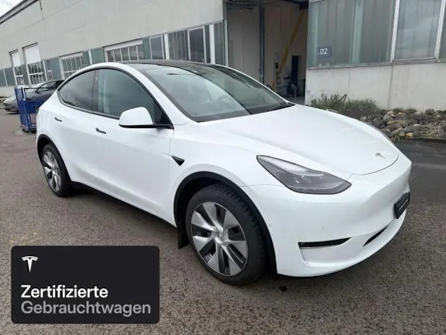 Tesla Model Y Long Range AWD