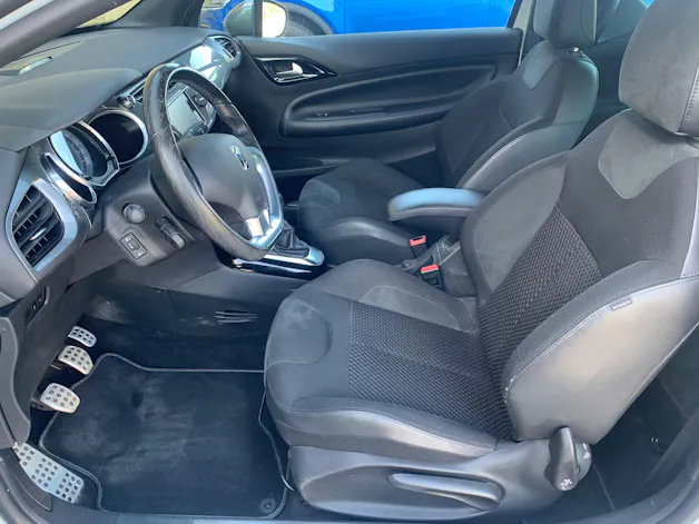 DS Automobiles AUTOMOBILES DS3 1.6 16V BlueHDi Sport Chic Plus