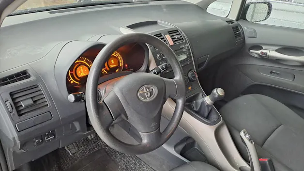 Toyota Auris 1.4 D-4D Linea Luna
