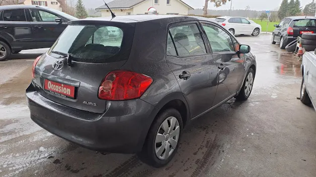 Toyota Auris 1.4 D-4D Linea Luna