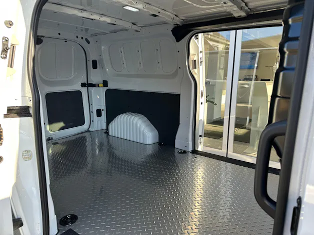 Maxus Deliver 7 2.0D L2 Dual Sliding Door