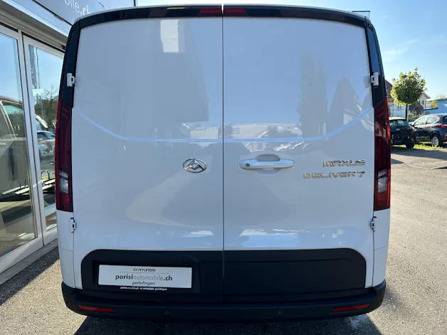 Maxus Deliver 7 2.0D L2 Dual Sliding Door
