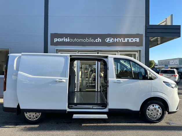 Maxus Deliver 7 2.0D L2 Dual Sliding Door
