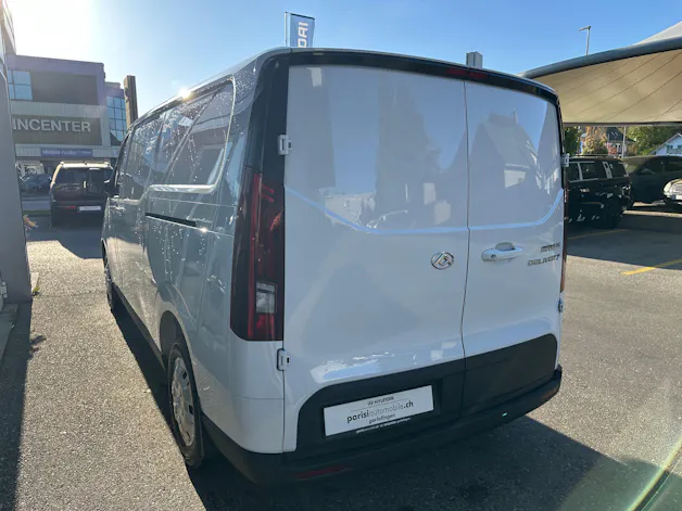 Maxus Deliver 7 2.0D L2 Dual Sliding Door