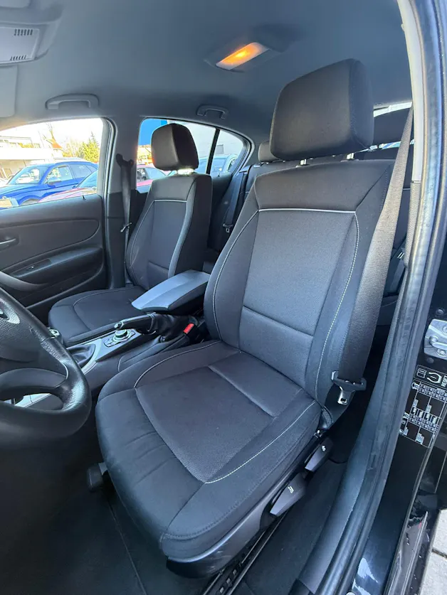 BMW 120i