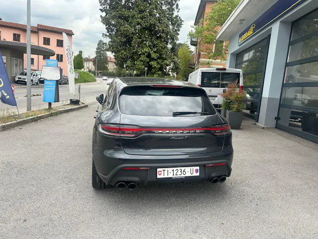 Porsche Macan T