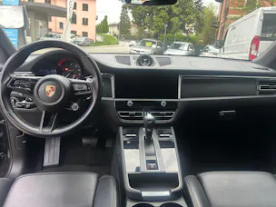 Porsche Macan T