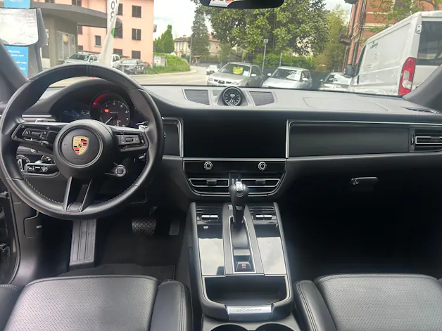 Porsche Macan T