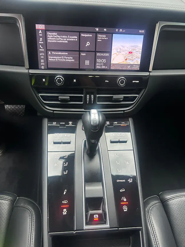 Porsche Macan T