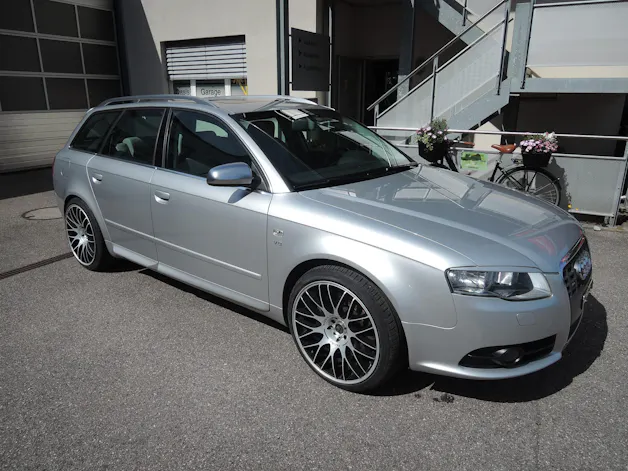 Audi S4 Avant 4.2 V8 quattro