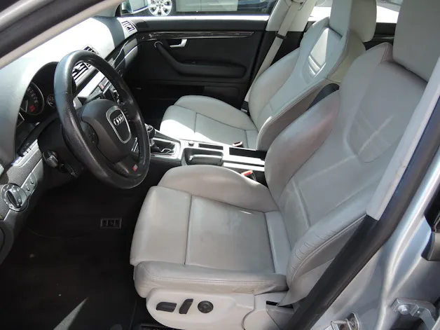 Audi S4 Avant 4.2 V8 quattro