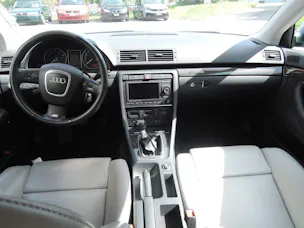 Audi S4 Avant 4.2 V8 quattro