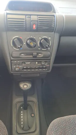 Opel Corsa 1.4 16V Swing