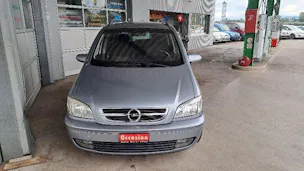 Opel Zafira 2.2i 16V Elegance
