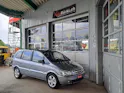 Opel Zafira 2.2i 16V Elegance