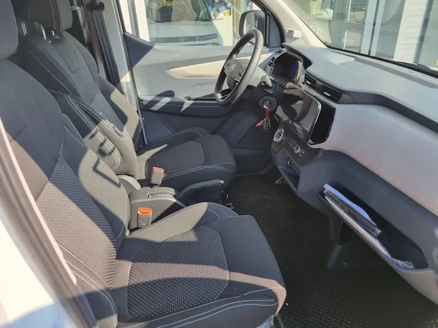 Maxus eDELIVER 3 Kastenaufbau L1H1 50kWh