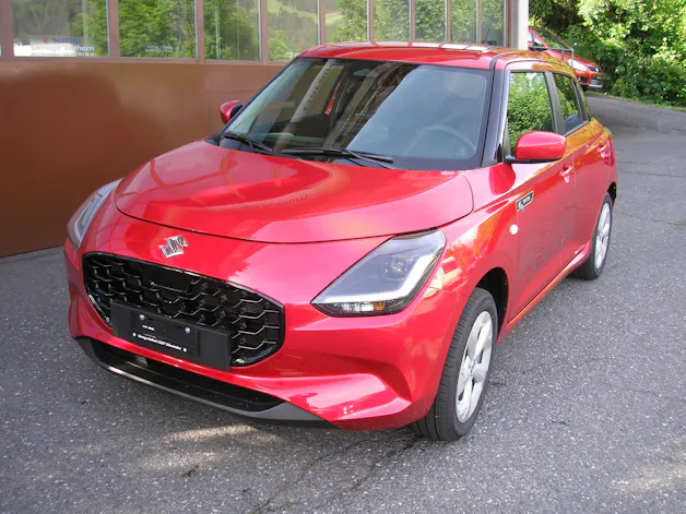 Suzuki Swift 1.2 Sakura Hybrid 4x4
