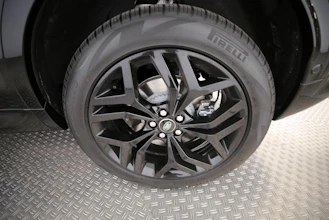 https://vehicle.imgix.net/4337747/152f9d90-a49f-4ea1-b9d3-613939105d1b.jpg