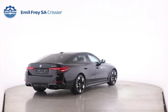 https://vehicle.imgix.net/4337780/46b27d30-b729-4f00-b351-d7313a7bb9cc.jpg