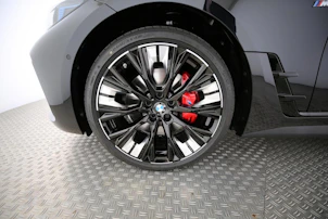 Fahrzeugbild BMW i4 xDrive40