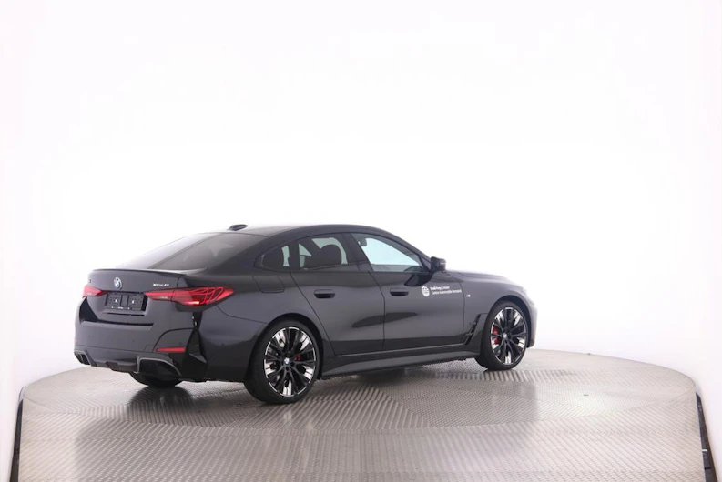 Fahrzeugbild BMW i4