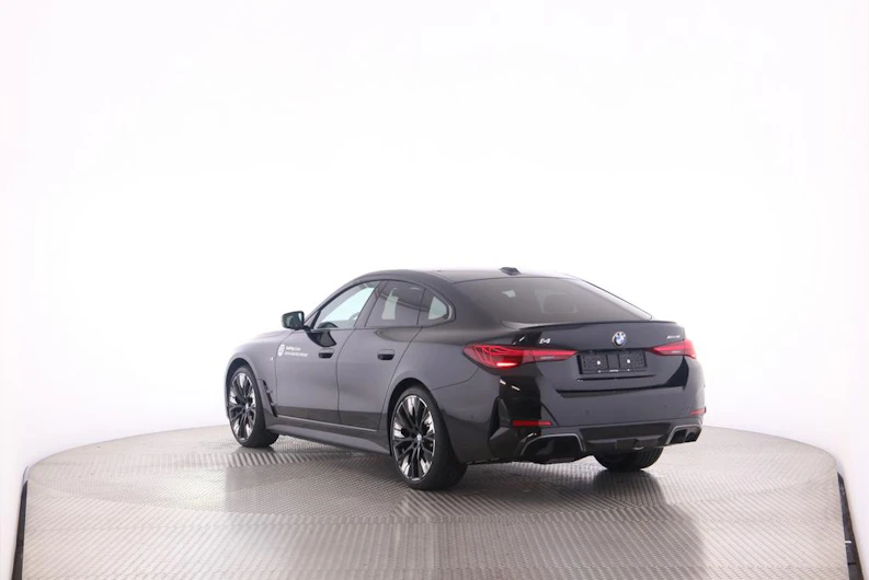 Fahrzeugbild BMW i4