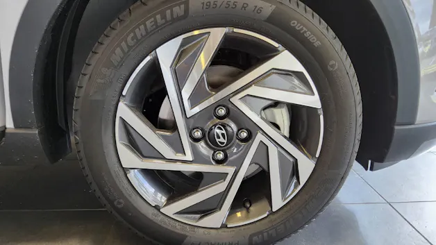 Hyundai Bayon 1.0 T-GDi Amplia