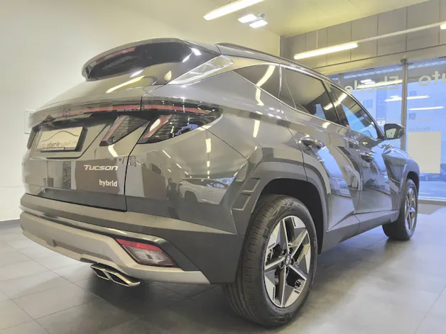 Hyundai Tucson 1.6 T-GDi HEV Amplia 4WD