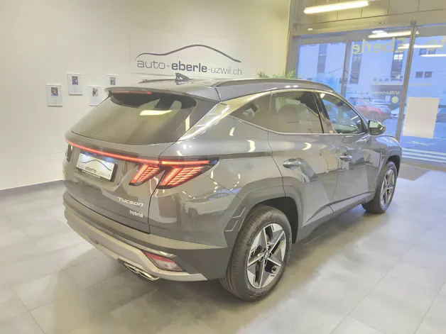Hyundai Tucson 1.6 T-GDi HEV Amplia 4WD