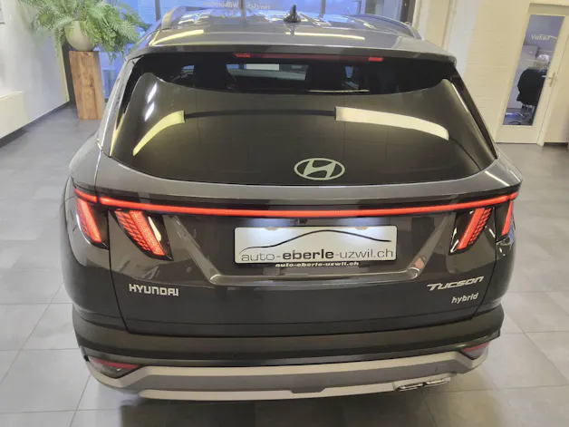 Hyundai Tucson 1.6 T-GDi HEV Amplia 4WD