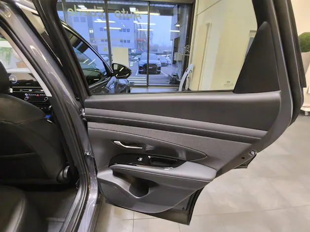 Hyundai Tucson 1.6 T-GDi HEV Amplia 4WD