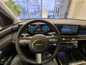 Hyundai Tucson 1.6 T-GDi HEV Amplia 4WD