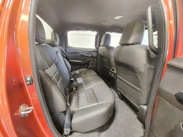 Isuzu D-Max Crew Pick-up 1.9 DDi N60 Nitro Sport 4x4