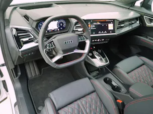 Audi Q4 e-tron Sportback 55 S line quattro