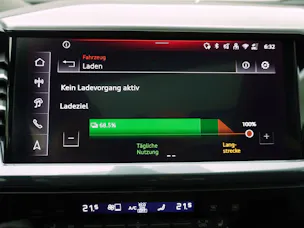 Audi Q4 e-tron Sportback 55 S line quattro