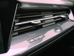 Audi Q4 e-tron Sportback 55 S line quattro