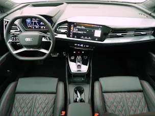Audi Q4 e-tron Sportback 55 S line quattro