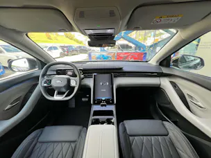 Ford Explorer Extended Range Premium AWD