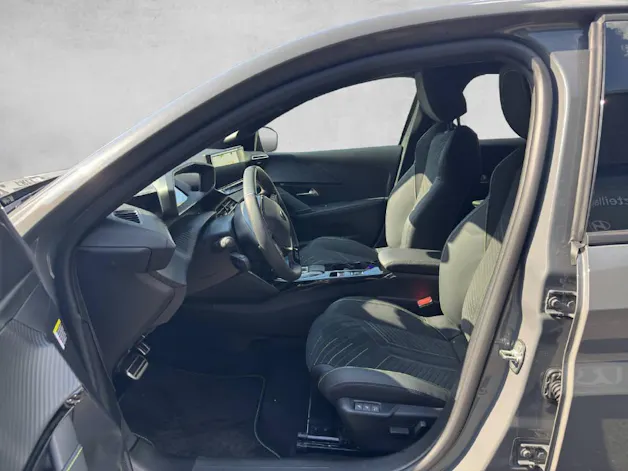 Peugeot 208 1.2 Hybrid 145 GT