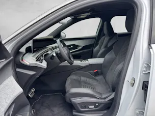 Peugeot 3008 e-Launch Edition AWD