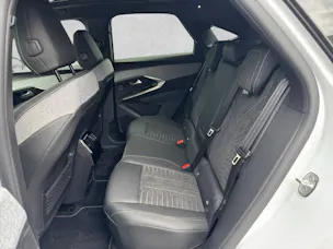 Peugeot 3008 e-Launch Edition AWD