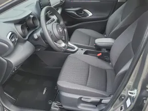 Toyota Yaris 1.5 VVT-i HSD Trend